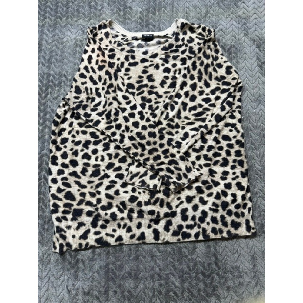 Torrid Womens Plus Size 4 Leopard Print Long Sleeve Crew Neck Knit Sweater 0671